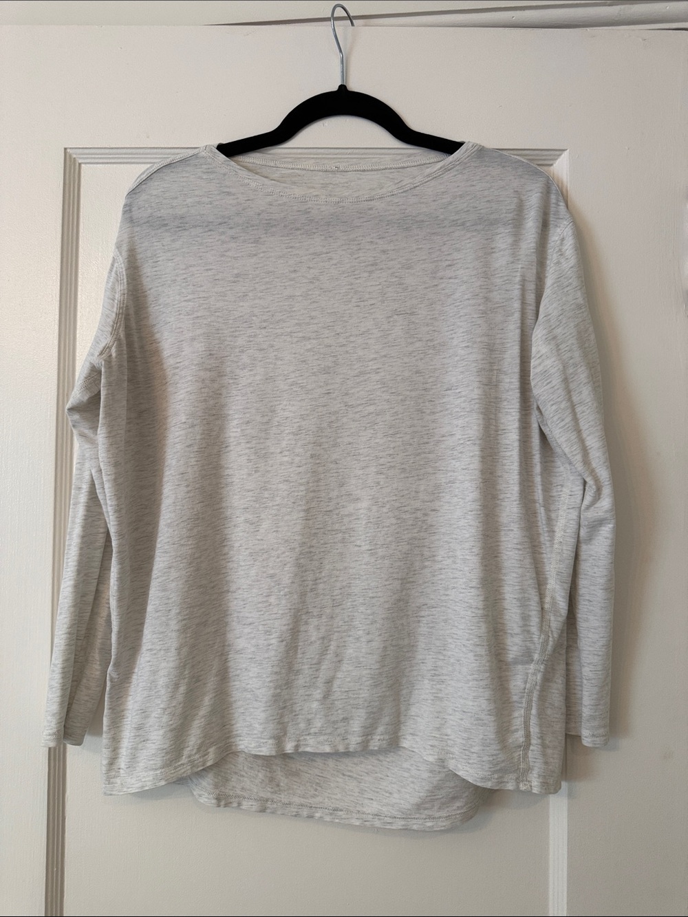 lululemon athletica Light Heather Gray Long Sleeve Tee